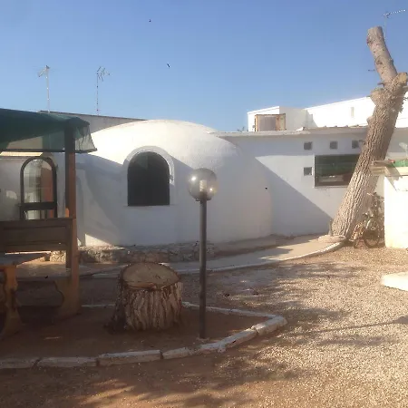 Desiderio Couette-café Sant Isidoro (Apulia)