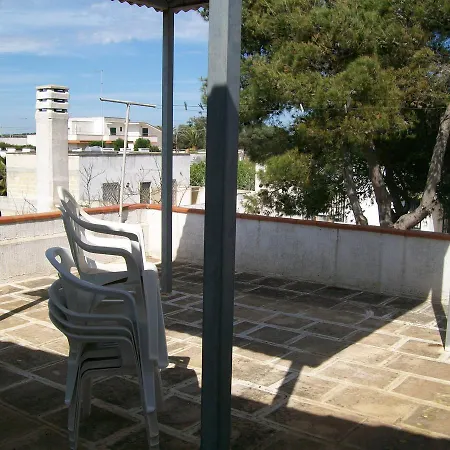 Couette-café Desiderio Sant Isidoro (Apulia)